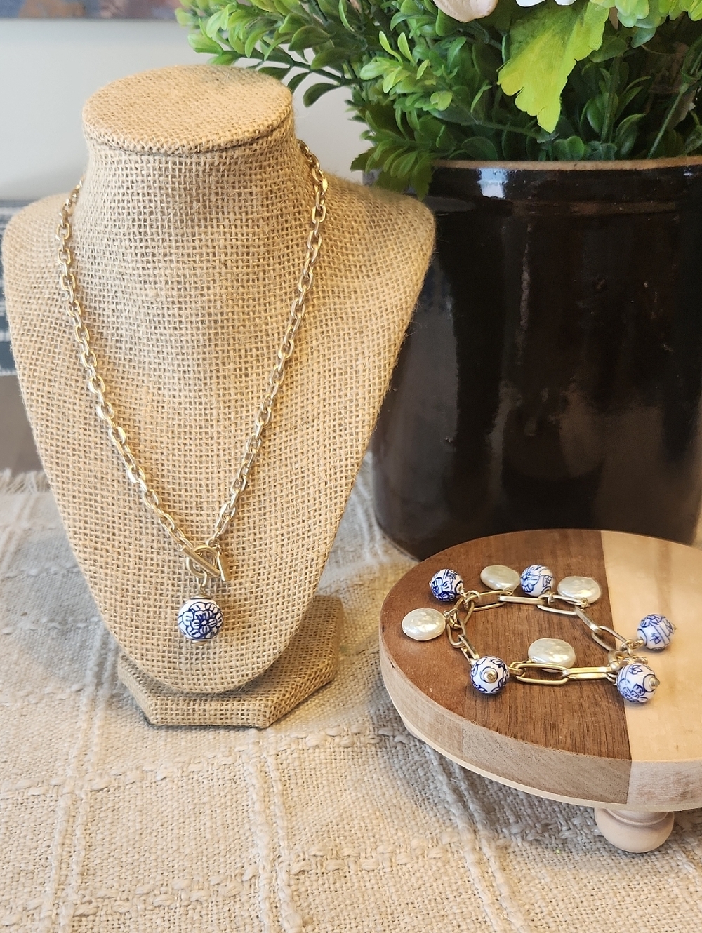 Chinoiserie Style Blue White Porcelain Jewelry Set